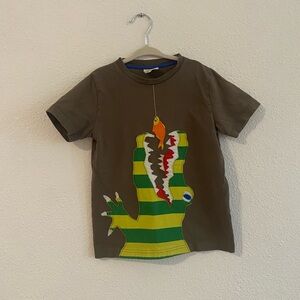 Mini boden alligator and fish brown tee shirt size 5-6 years